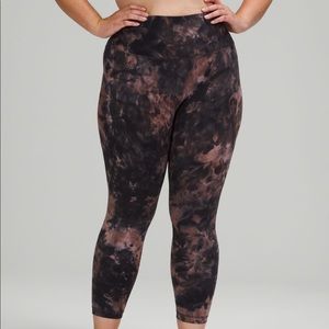 Lululemon High-Rise Pant 25” Size 2